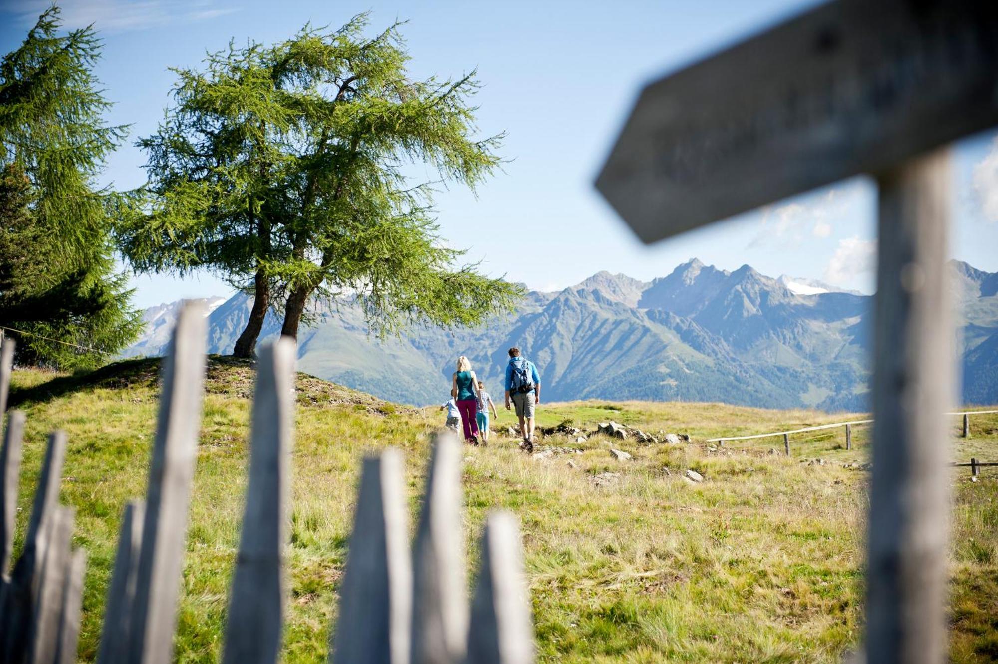 Schupfe- Direkt Neben Der Kabinenbahn Gitschberg Jochtal Maranza Esterno foto