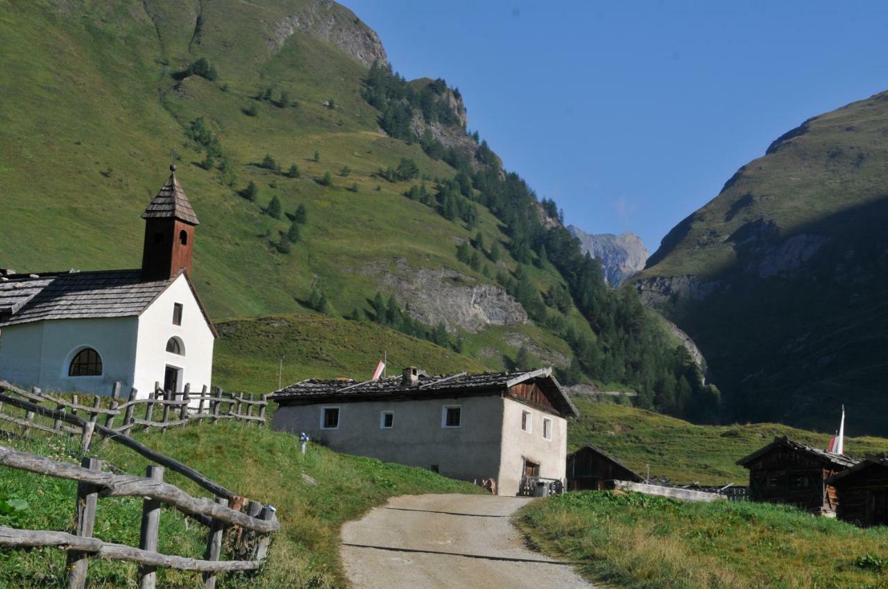 Schupfe- Direkt Neben Der Kabinenbahn Gitschberg Jochtal Maranza Esterno foto